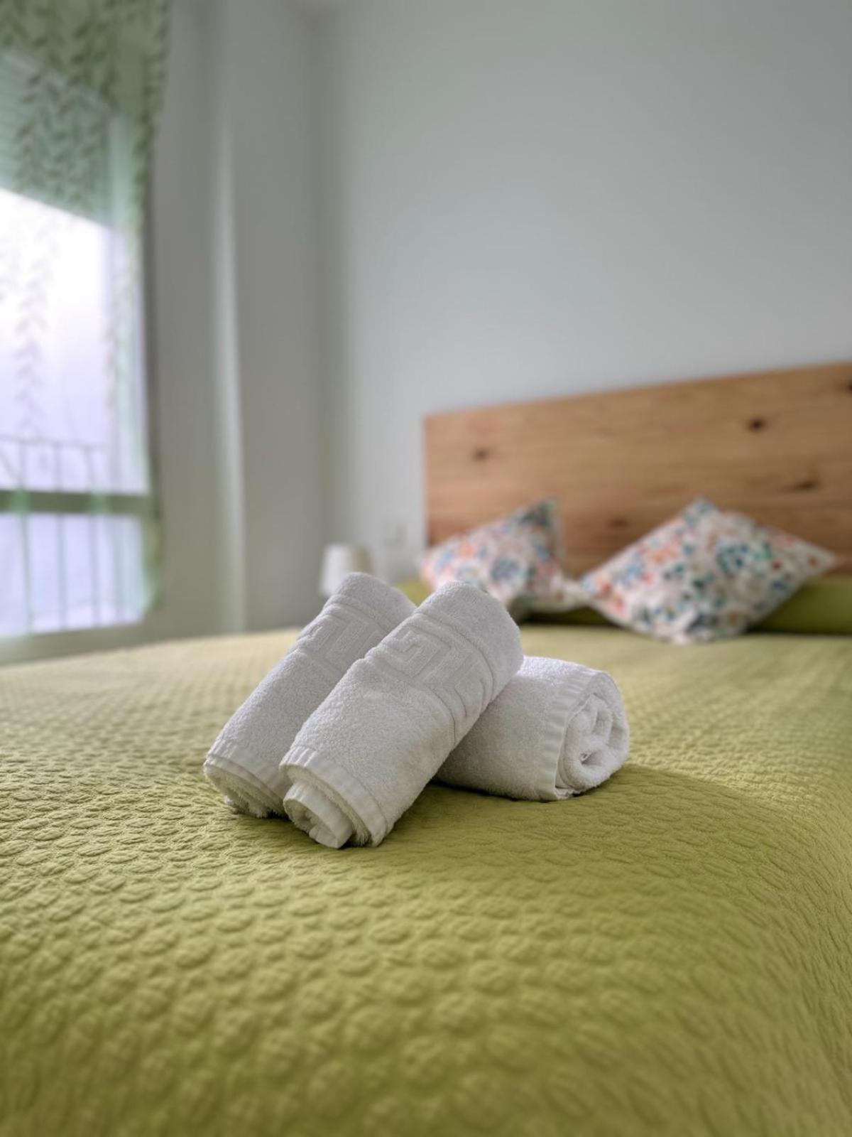 Apartamentos Don Diego La Carihuela Torremolinos Exteriör bild